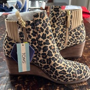 Toms leopard print booty, size 8, style Sadie